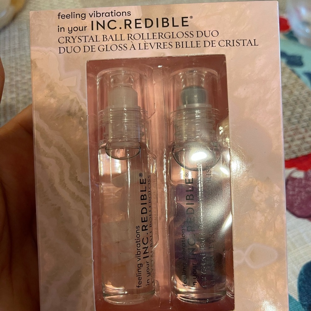 INC.REDIBLE COSMETICS
Crystal Ball Rollergloss Duo